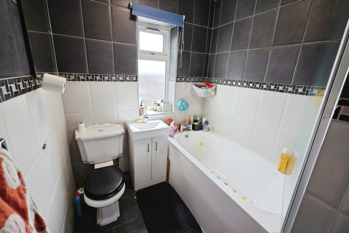 Ullswater Road, Ferryhill, DL17 8HH