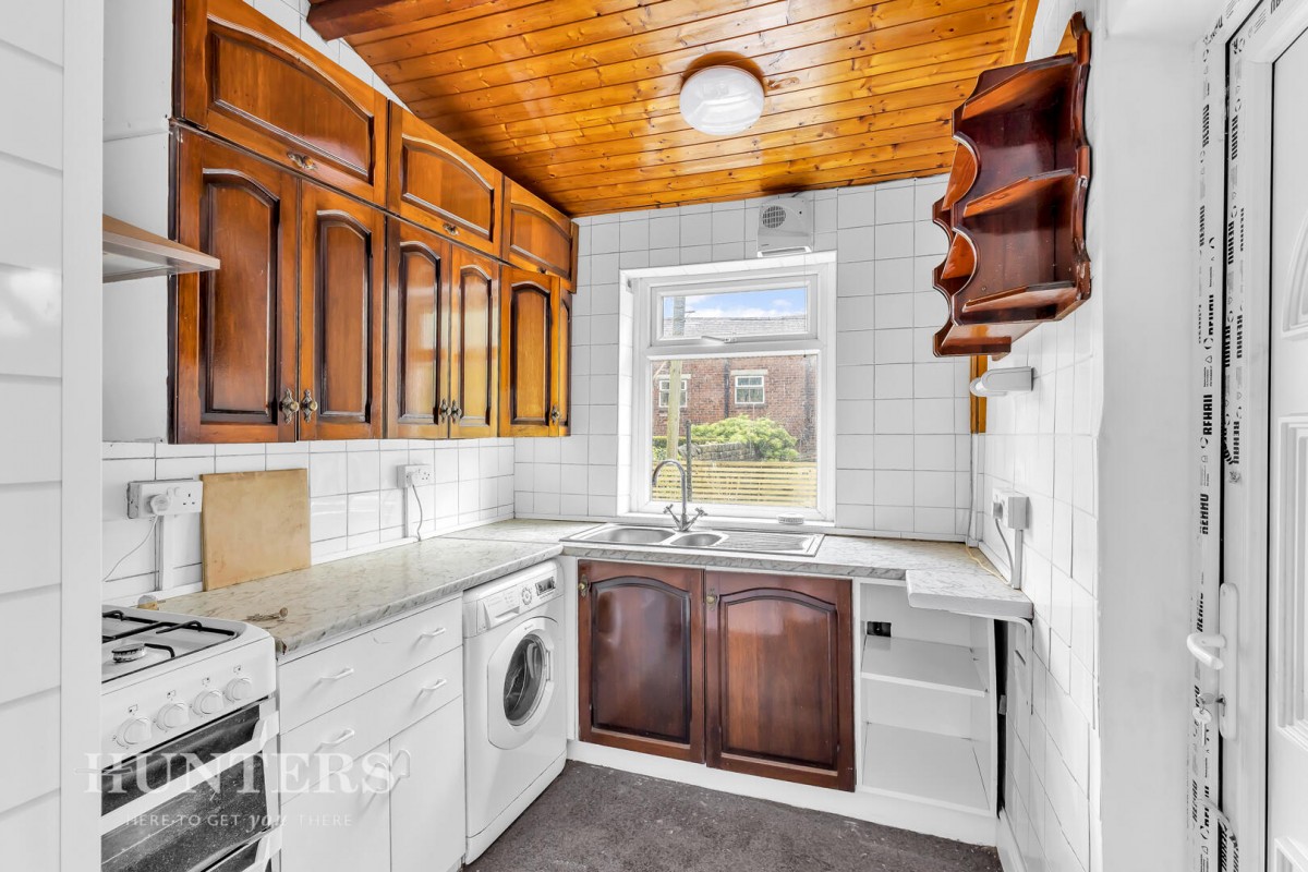 Summit, Littleborough, OL15 9QX