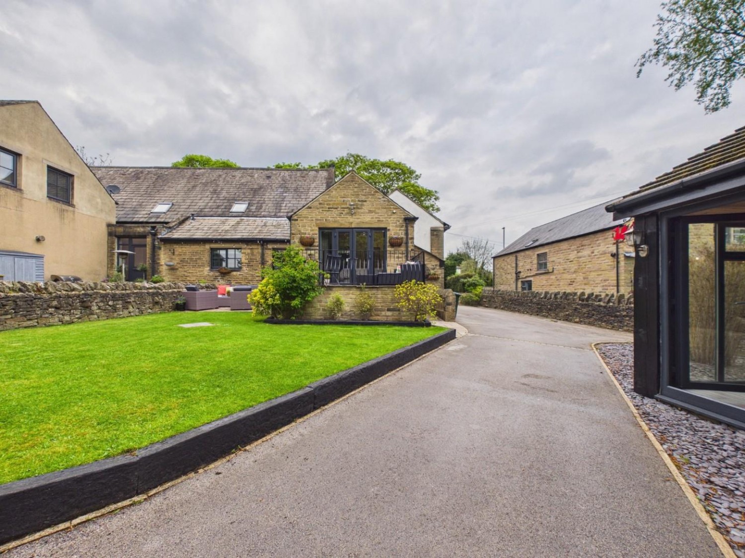 Otley Road, Eldwick