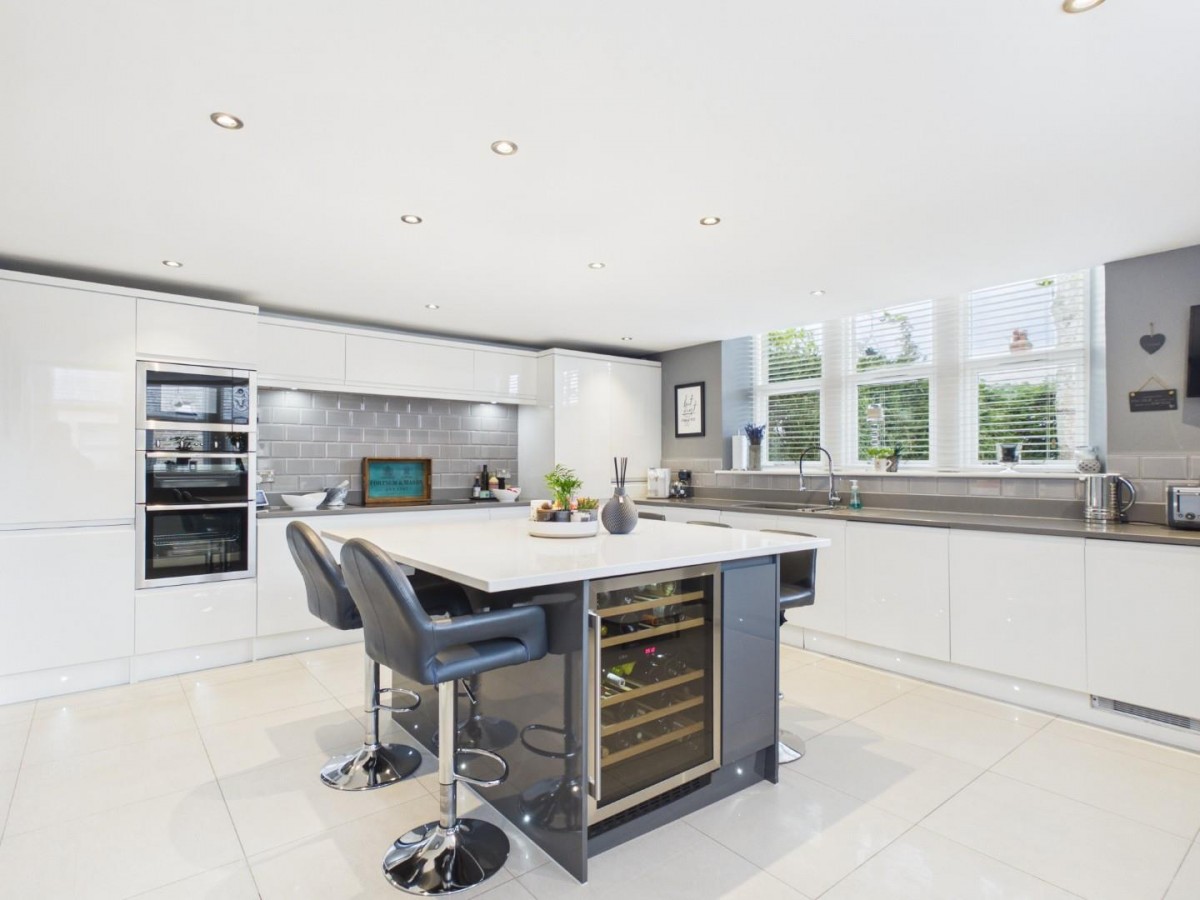 Otley Road, Eldwick
