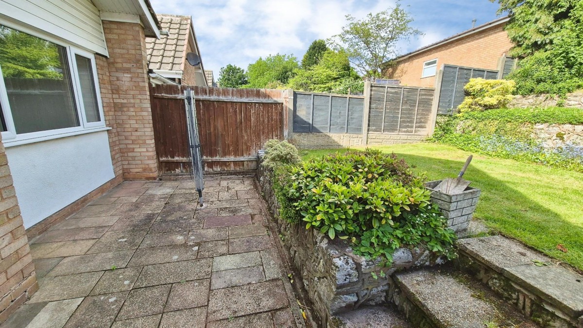 Lambert Drive, Burntwood, WS7 2DR