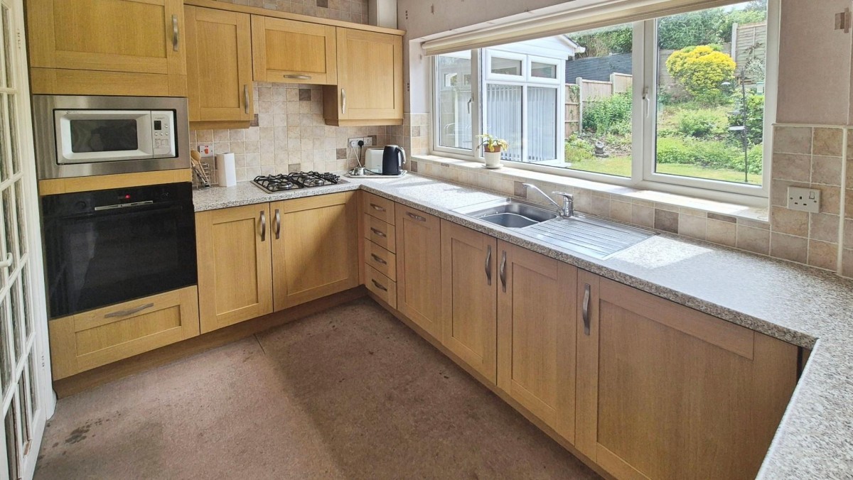 Redwood Drive, Burntwood