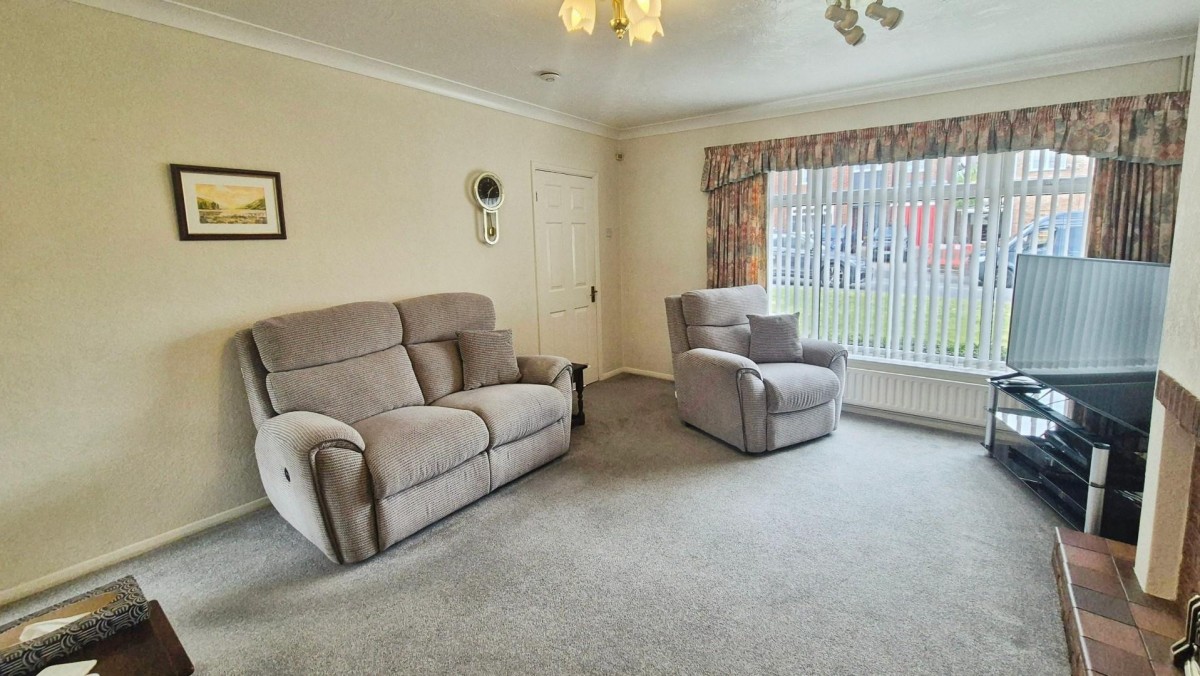 Redwood Drive, Burntwood