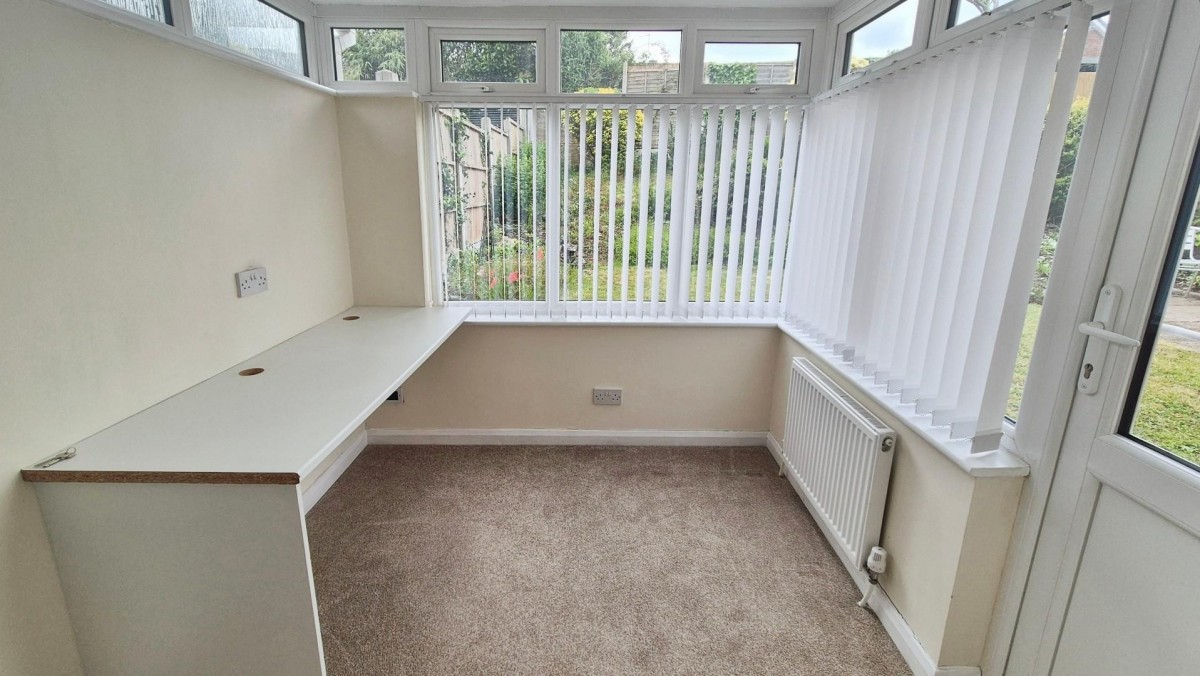 Redwood Drive, Burntwood