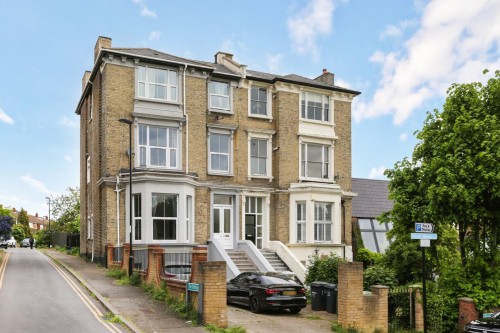 Manor Mount, London