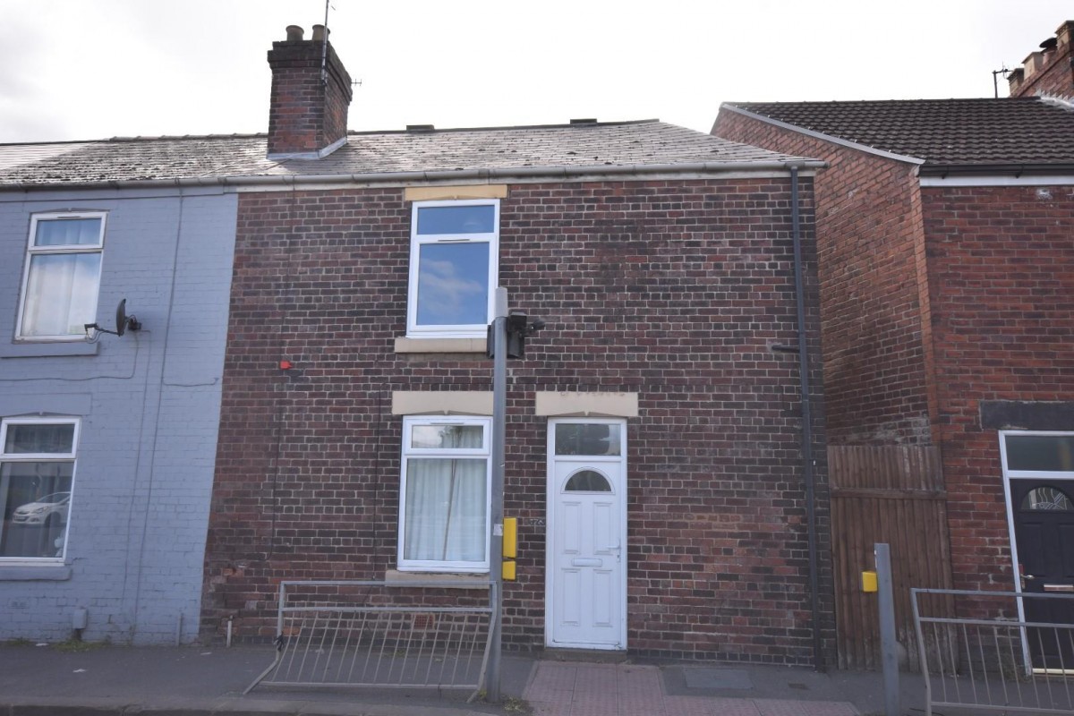 Sheffield Road, Whittington Moor, Chesterfield, S41 8LE