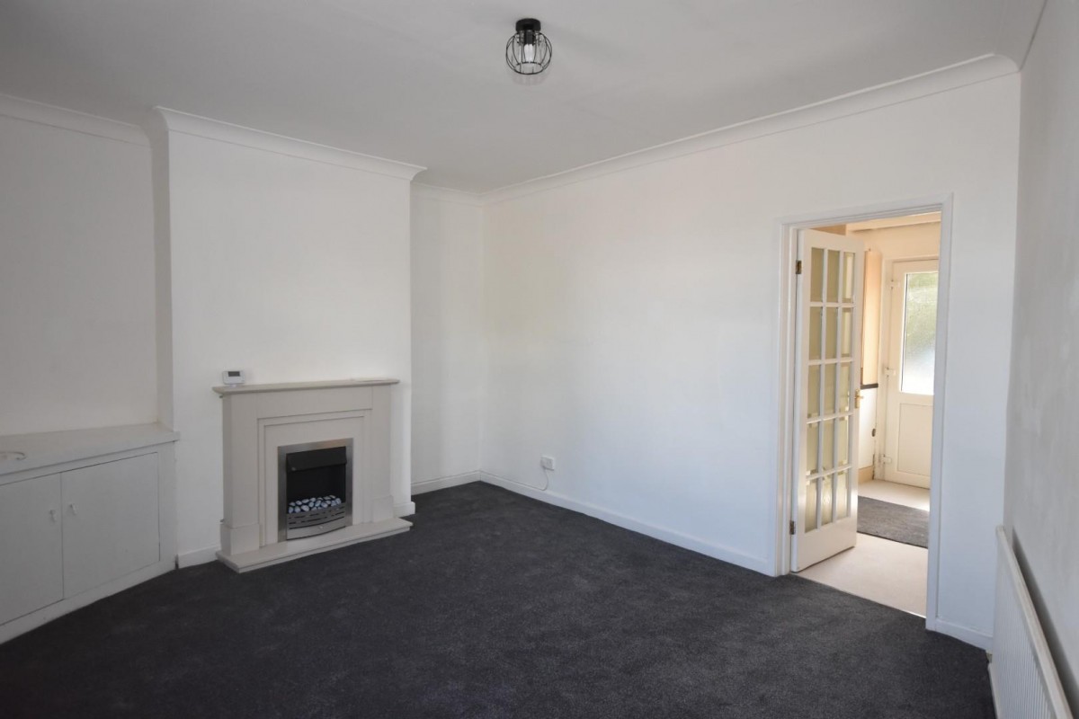 Sheffield Road, Whittington Moor, Chesterfield, S41 8LE
