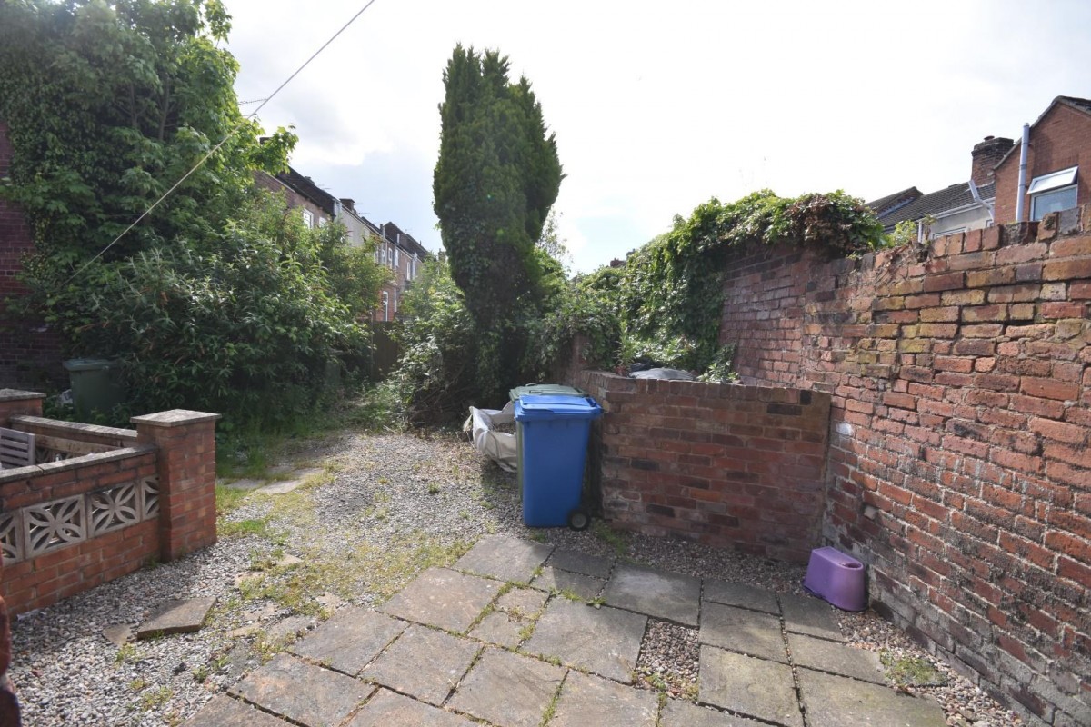 Sheffield Road, Whittington Moor, Chesterfield, S41 8LE