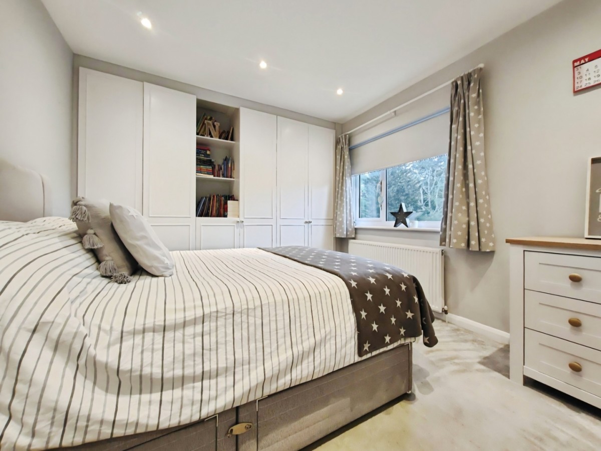 Whiteheath Avenue, Ruislip
