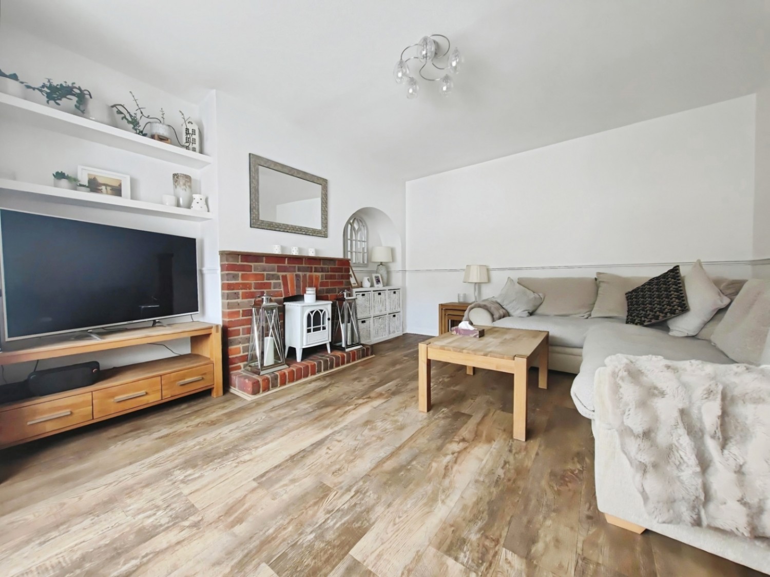 Whiteheath Avenue, Ruislip