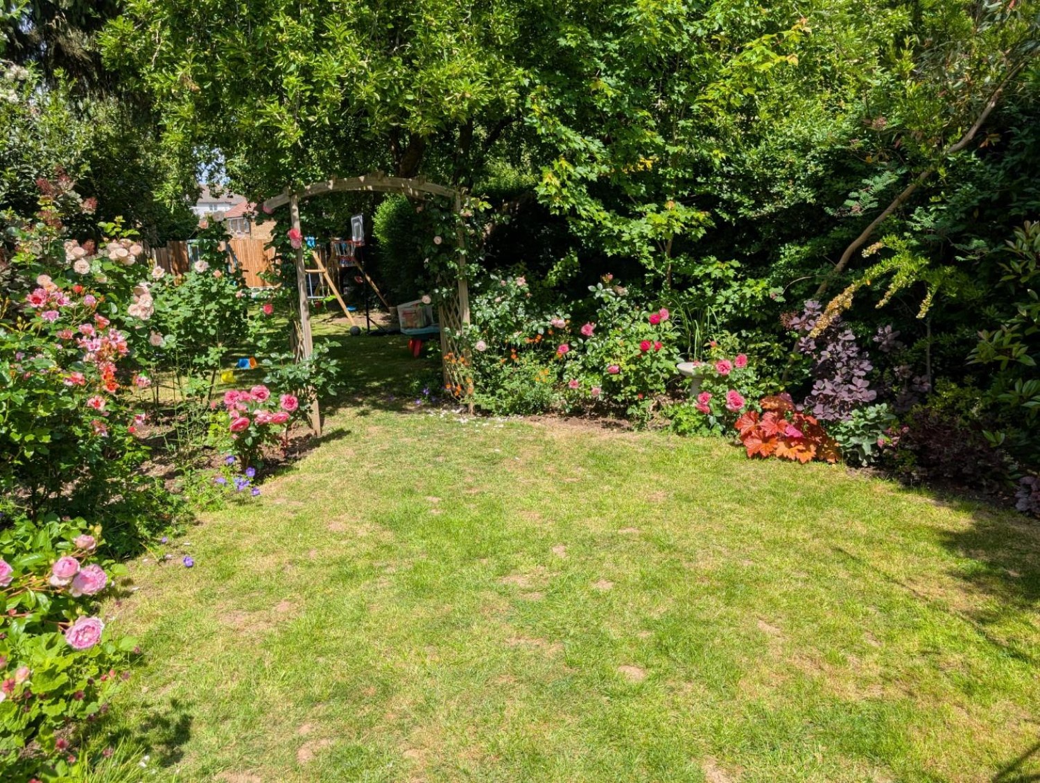 Whiteheath Avenue, Ruislip