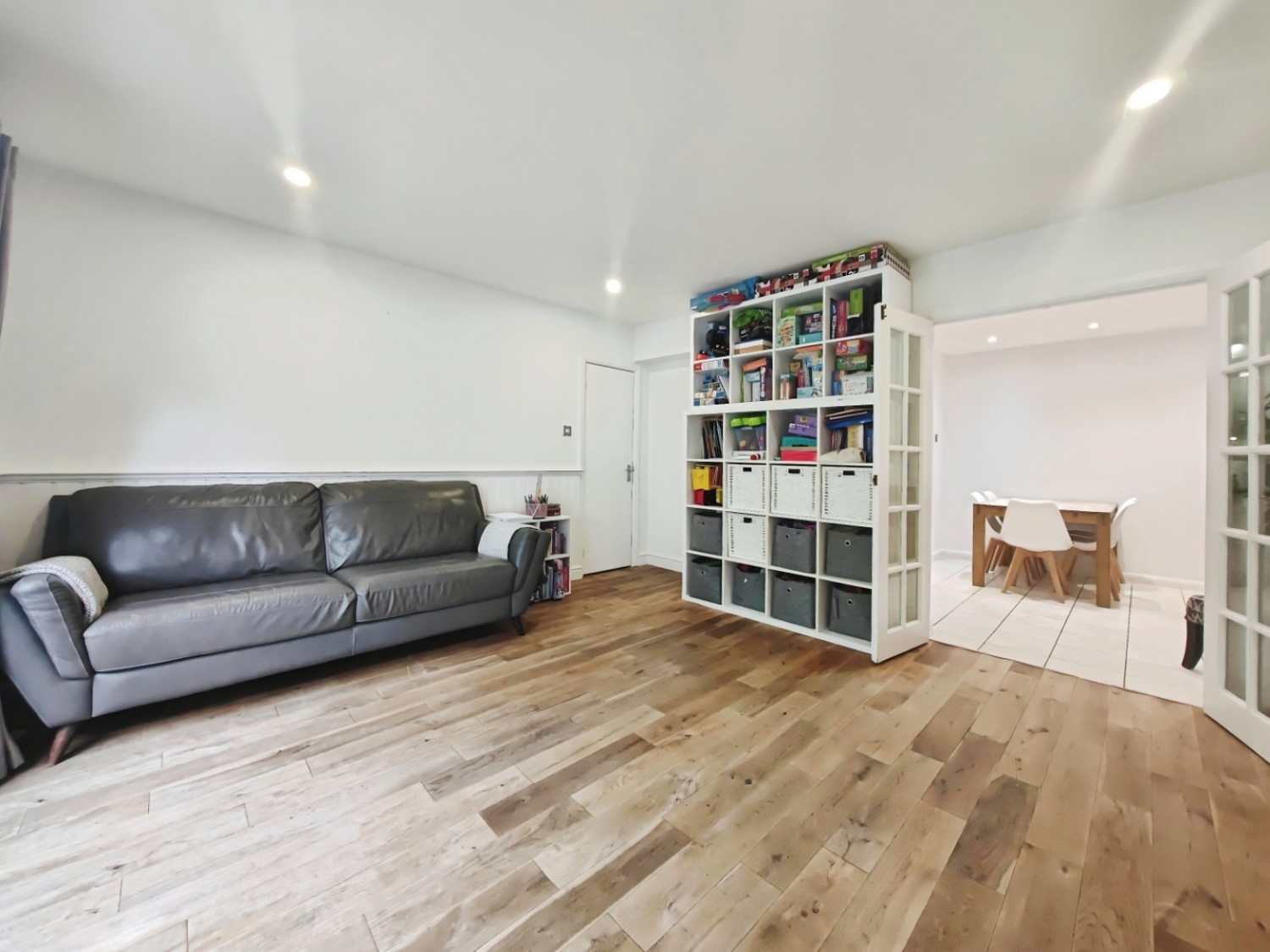 Whiteheath Avenue, Ruislip
