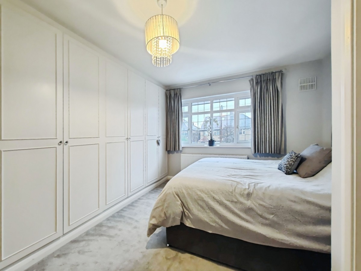 Whiteheath Avenue, Ruislip