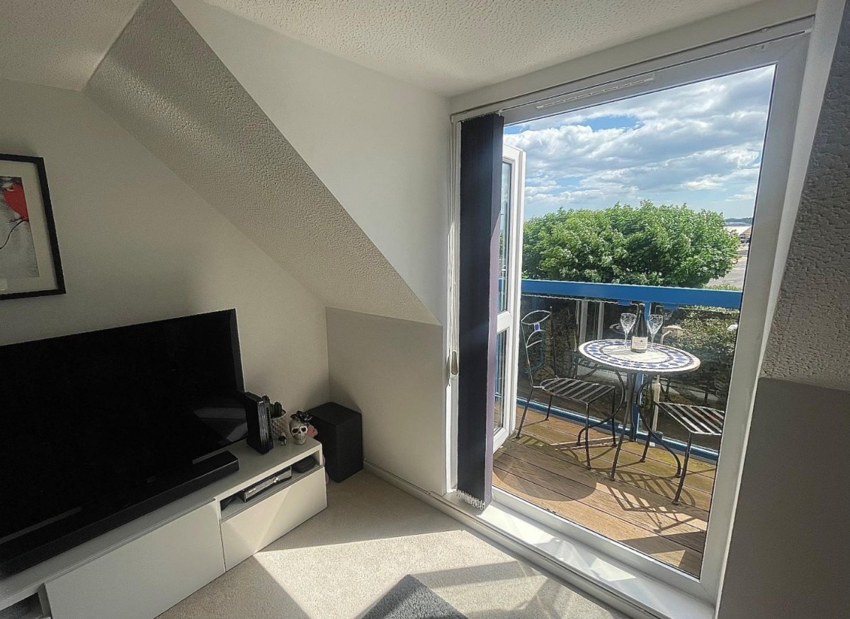 Atlantic Close, Ocean Village, SO14