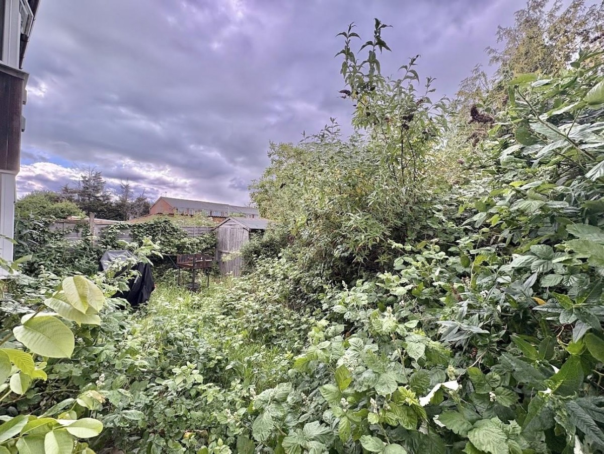 West End Lane, Harlington, Hayes