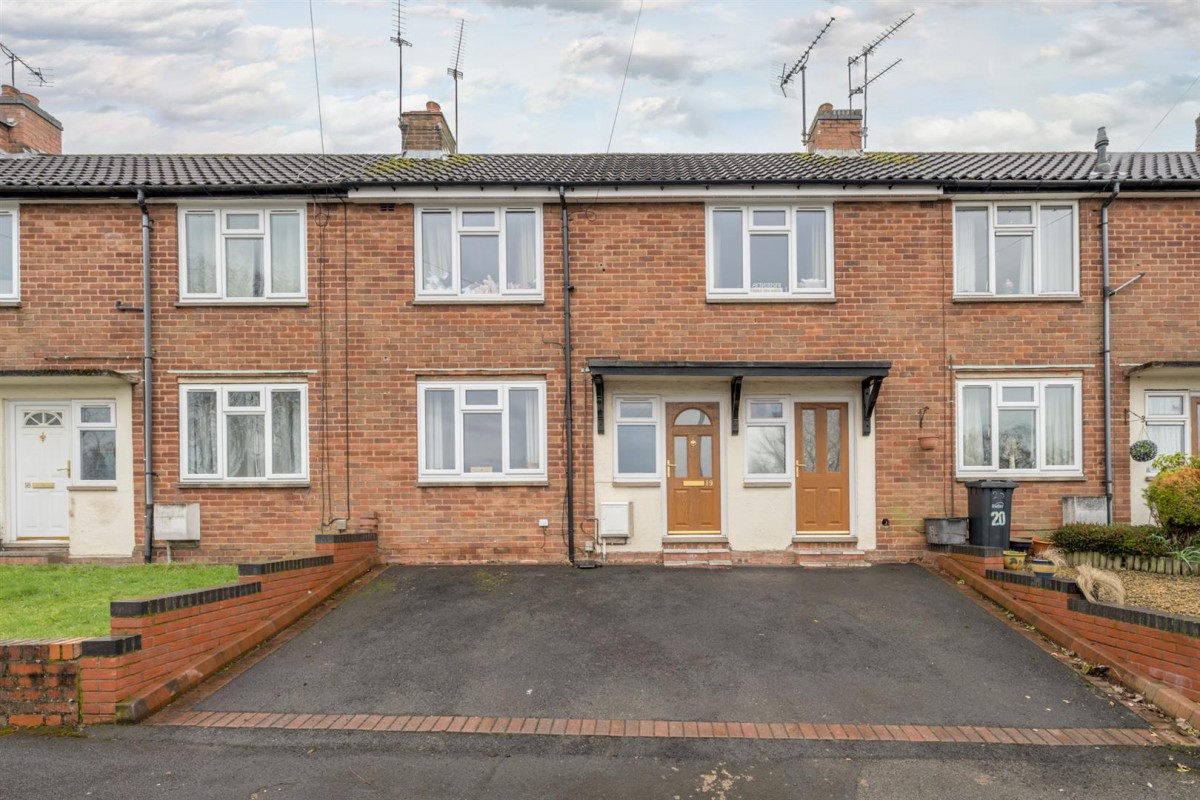 Poplar Road, Kingswinford, DY6 8EU