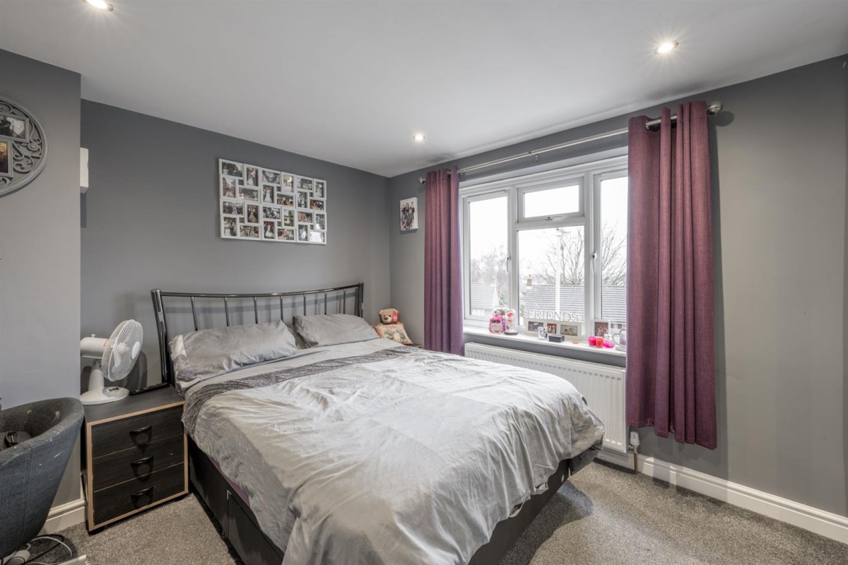 Poplar Road, Kingswinford, DY6 8EU