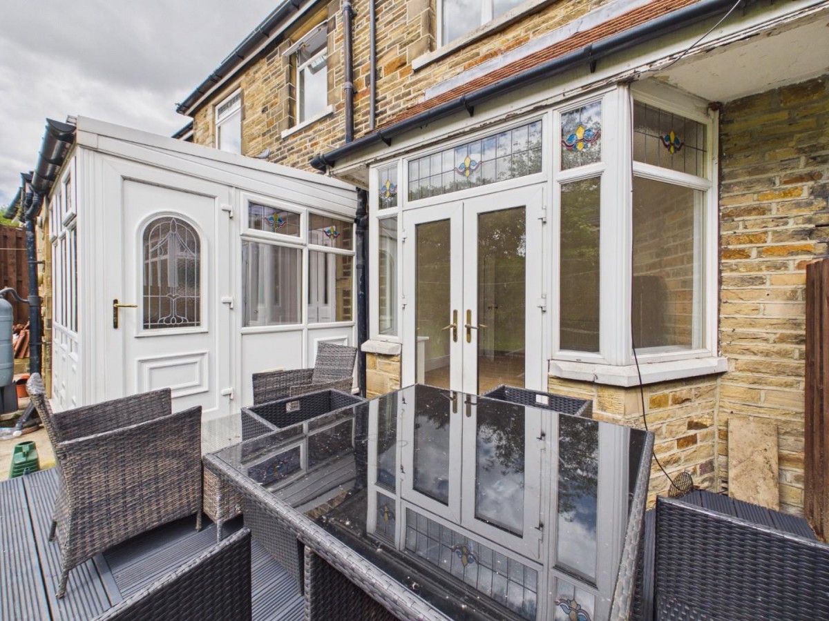 Woodlands Grove, Bingley