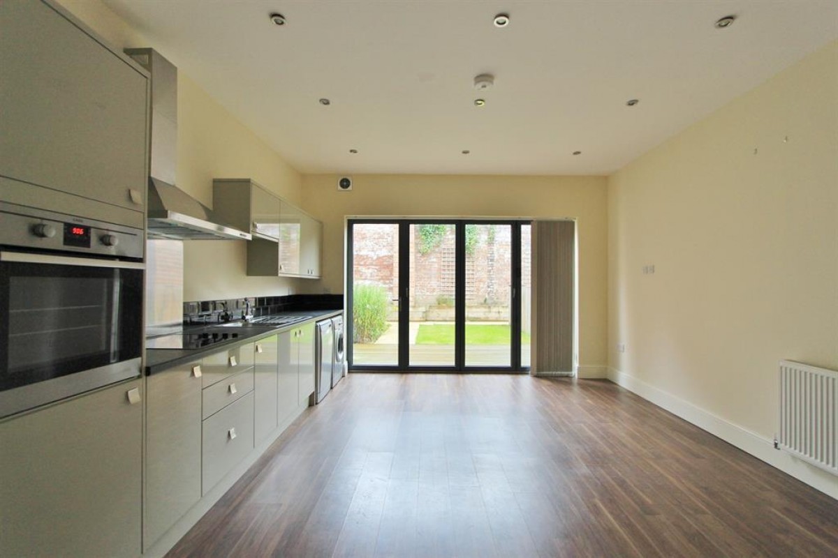 Onslow Road, Sheffield, S11 7AG