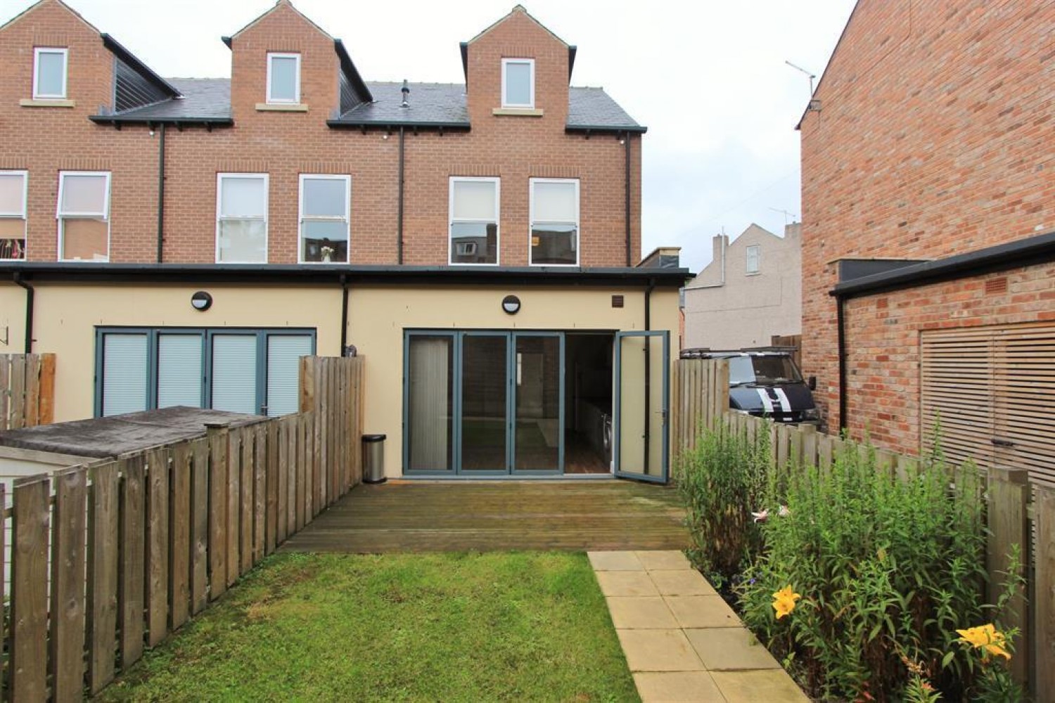 Onslow Road, Sheffield, S11 7AG