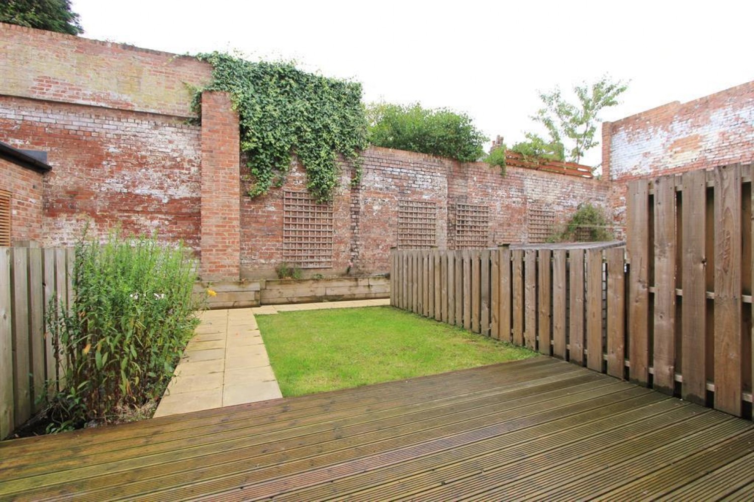 Onslow Road, Sheffield, S11 7AG