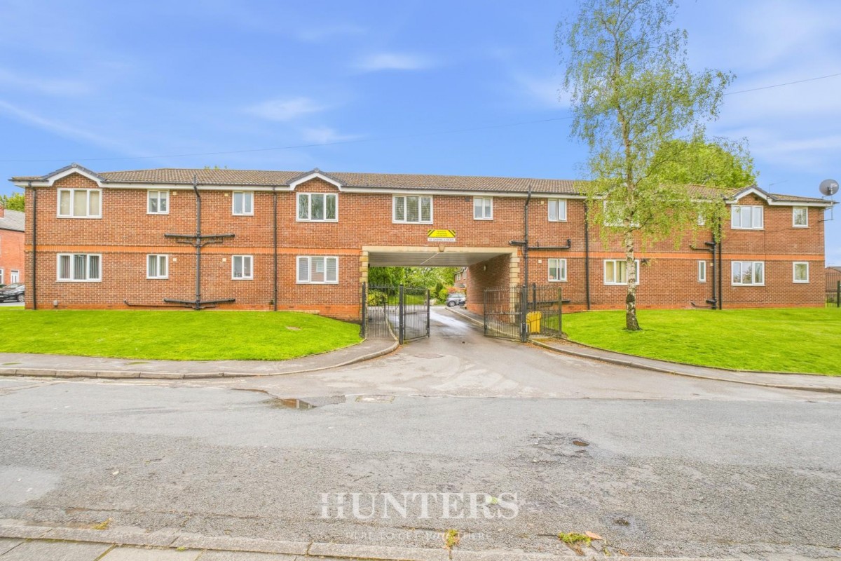 St Gabriels Mews, Middleton M24
