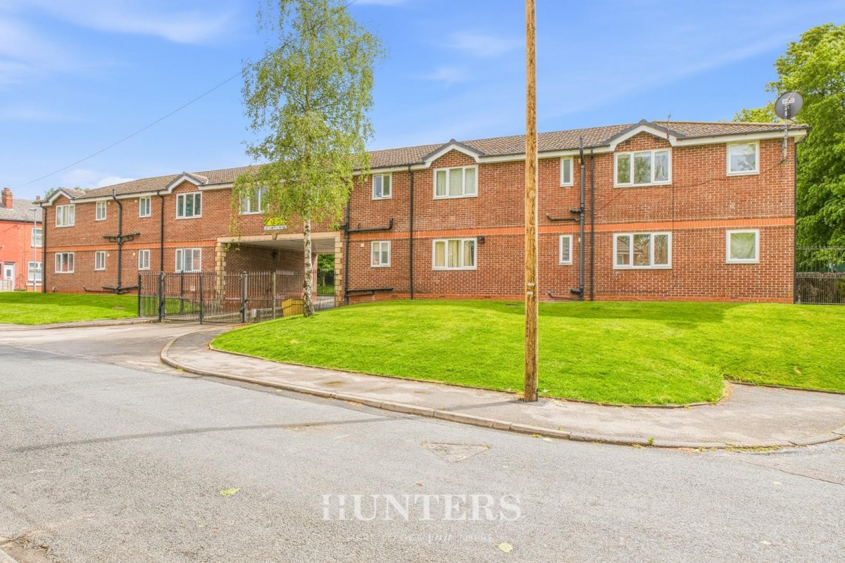 St Gabriels Mews, Middleton M24