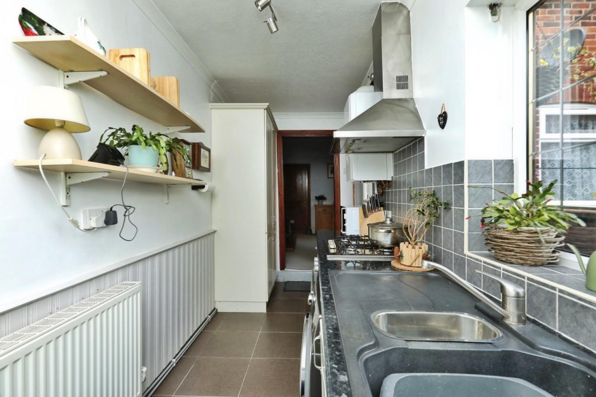 Meersbrook Avenue, Meersbrook, Sheffield, S8 9EB