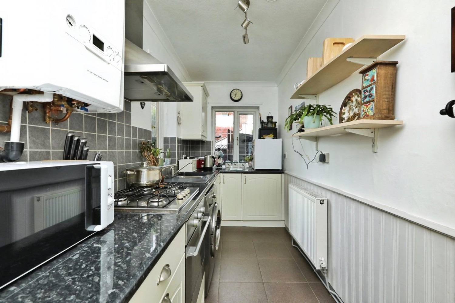 Meersbrook Avenue, Meersbrook, Sheffield, S8 9EB