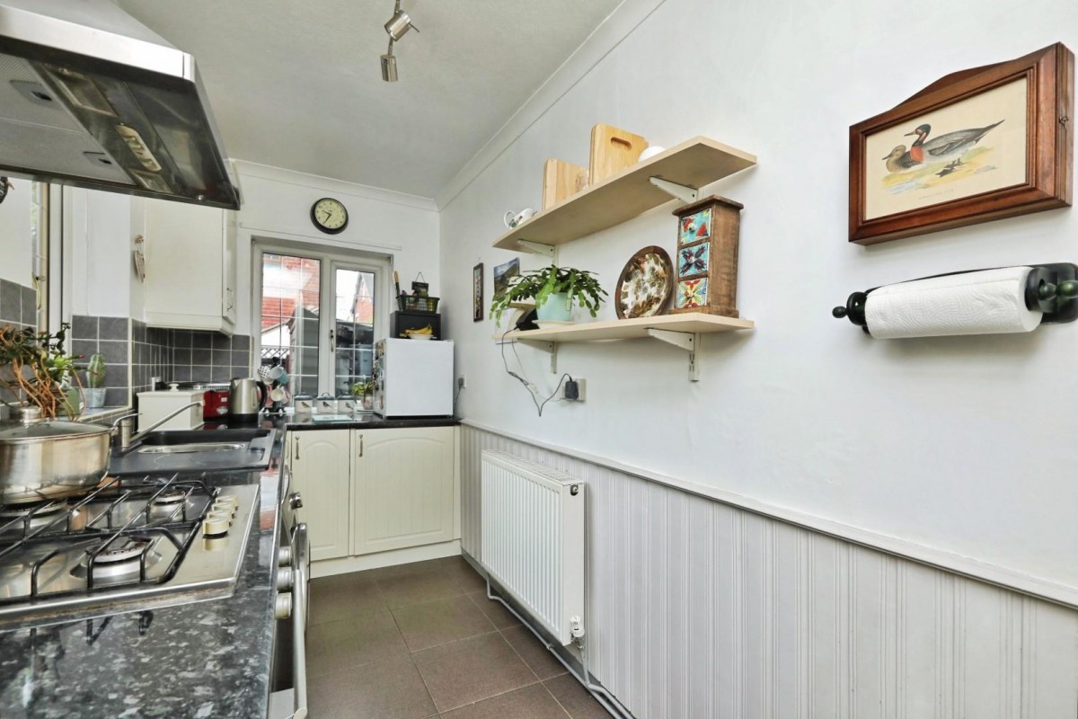 Meersbrook Avenue, Meersbrook, Sheffield, S8 9EB