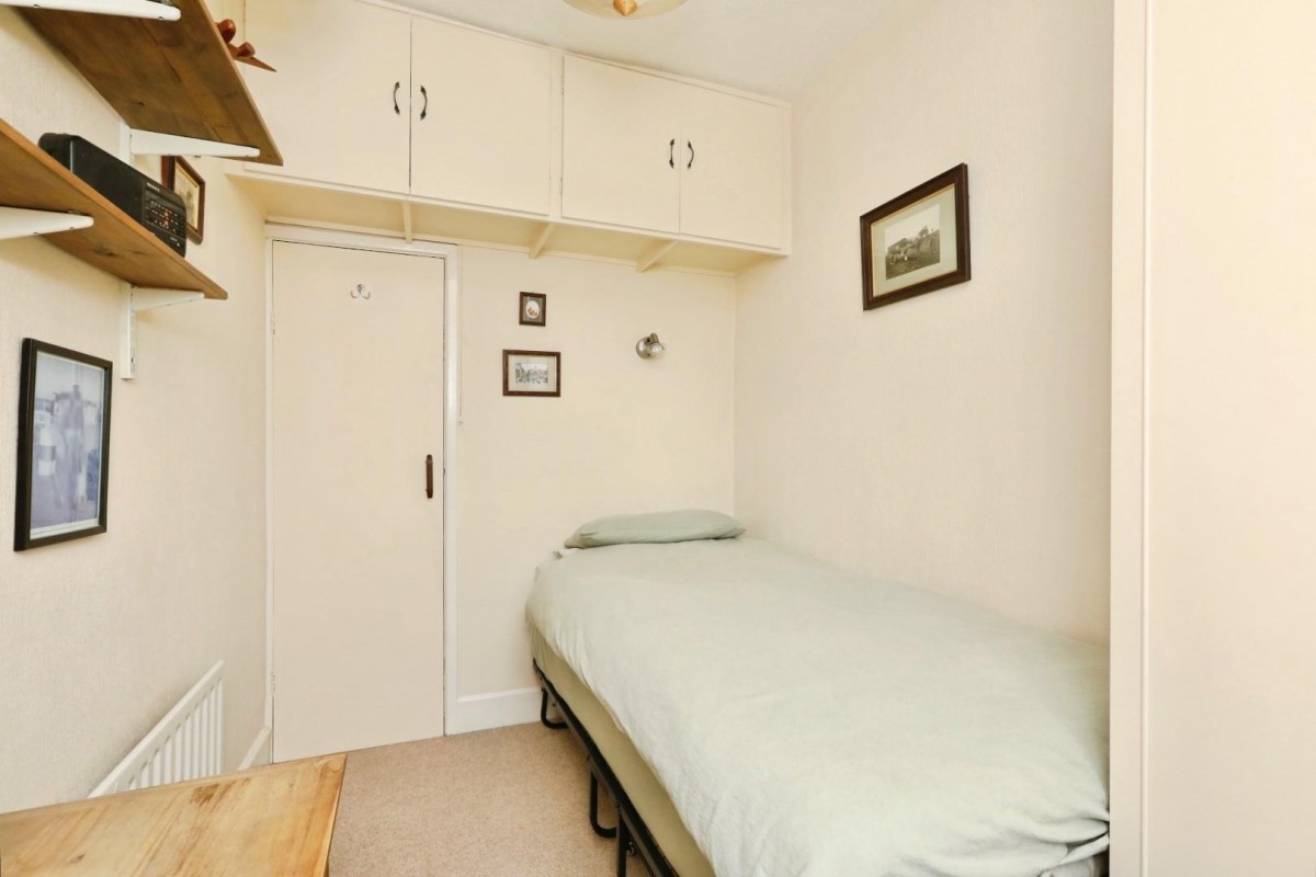 Meersbrook Avenue, Meersbrook, Sheffield, S8 9EB