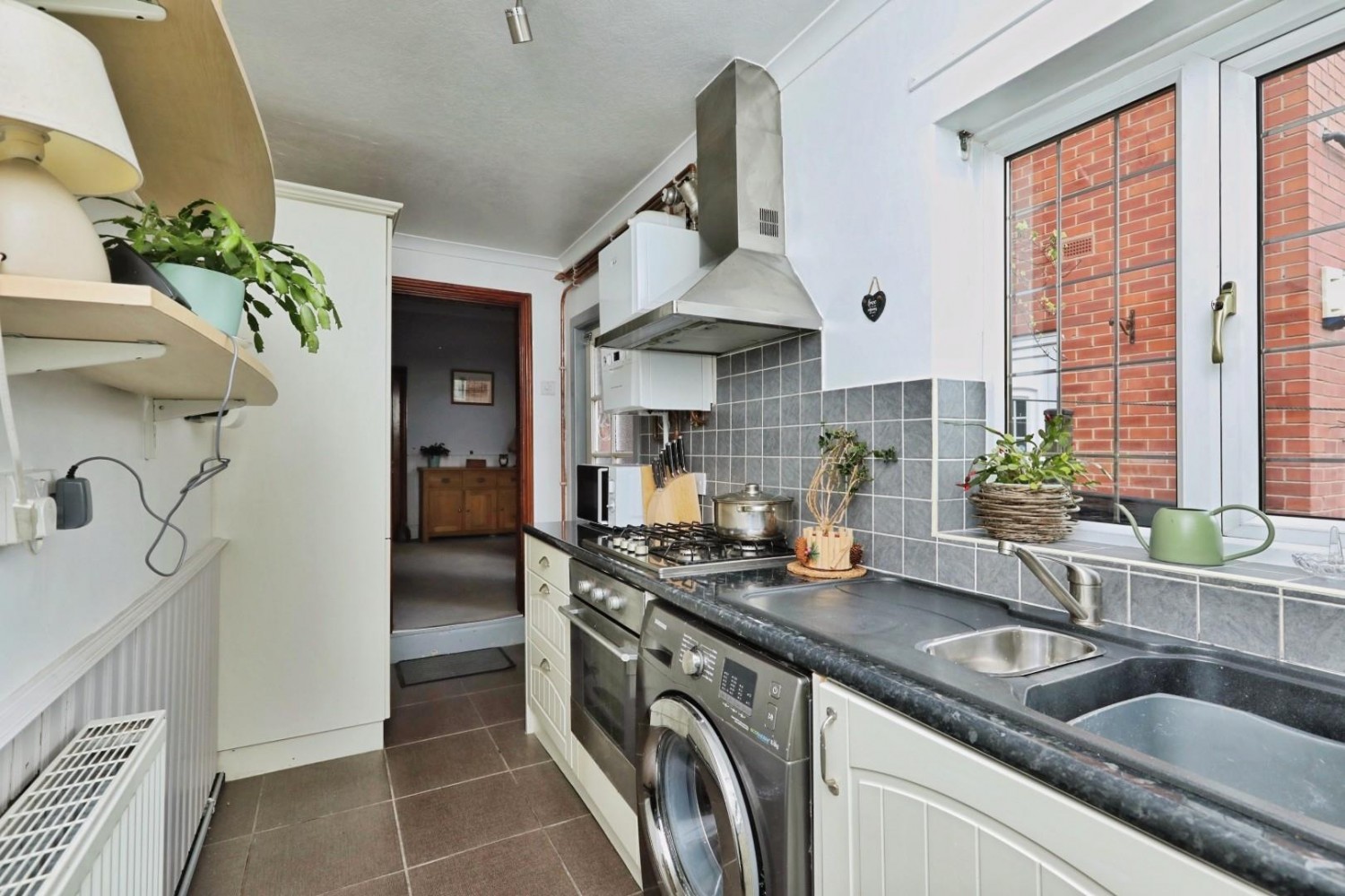 Meersbrook Avenue, Meersbrook, Sheffield, S8 9EB