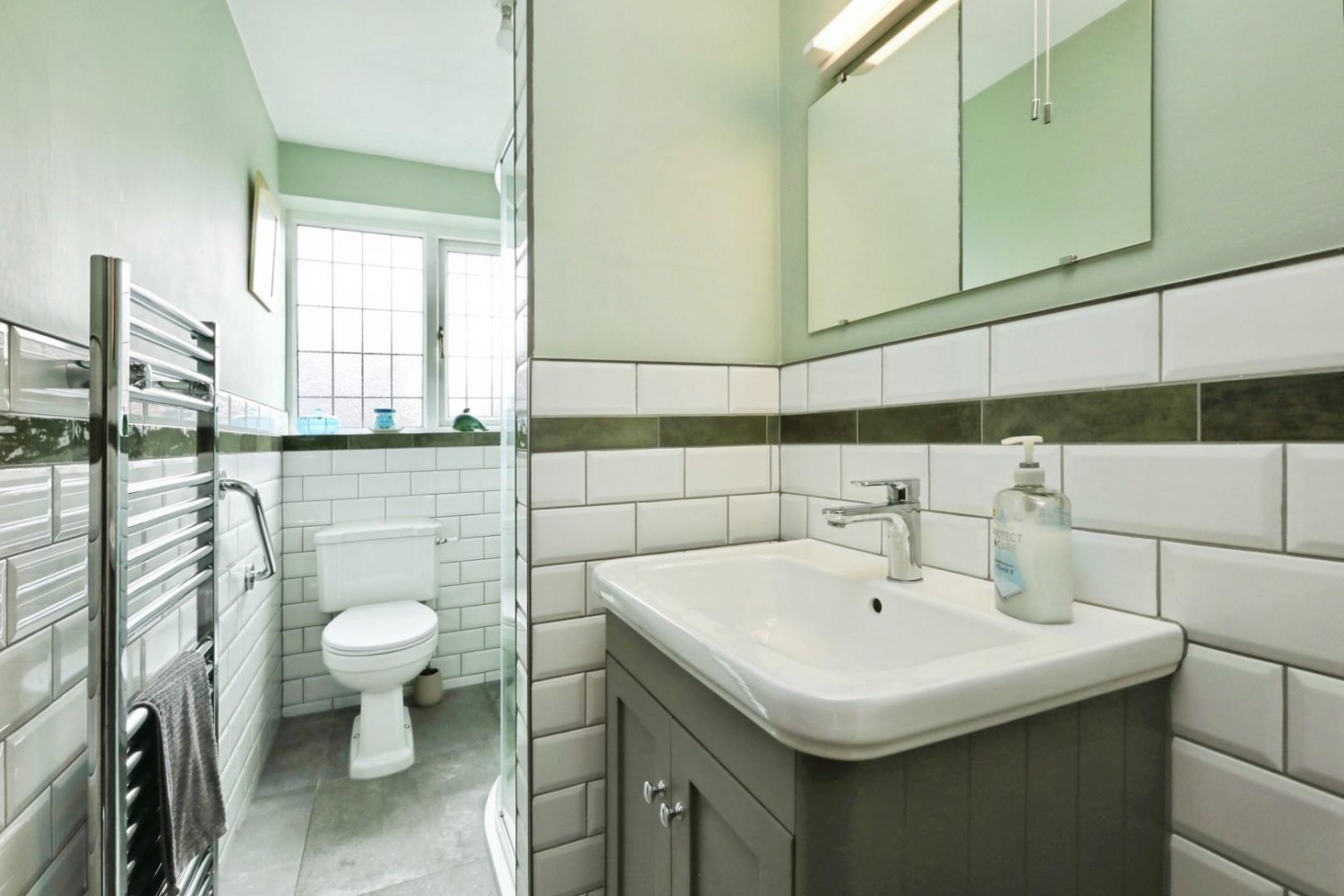 Meersbrook Avenue, Meersbrook, Sheffield, S8 9EB
