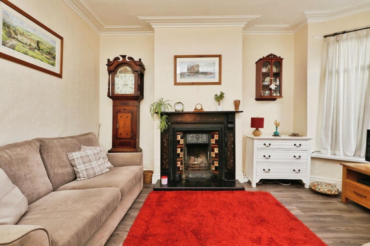 Meersbrook Avenue, Meersbrook, Sheffield, S8 9EB