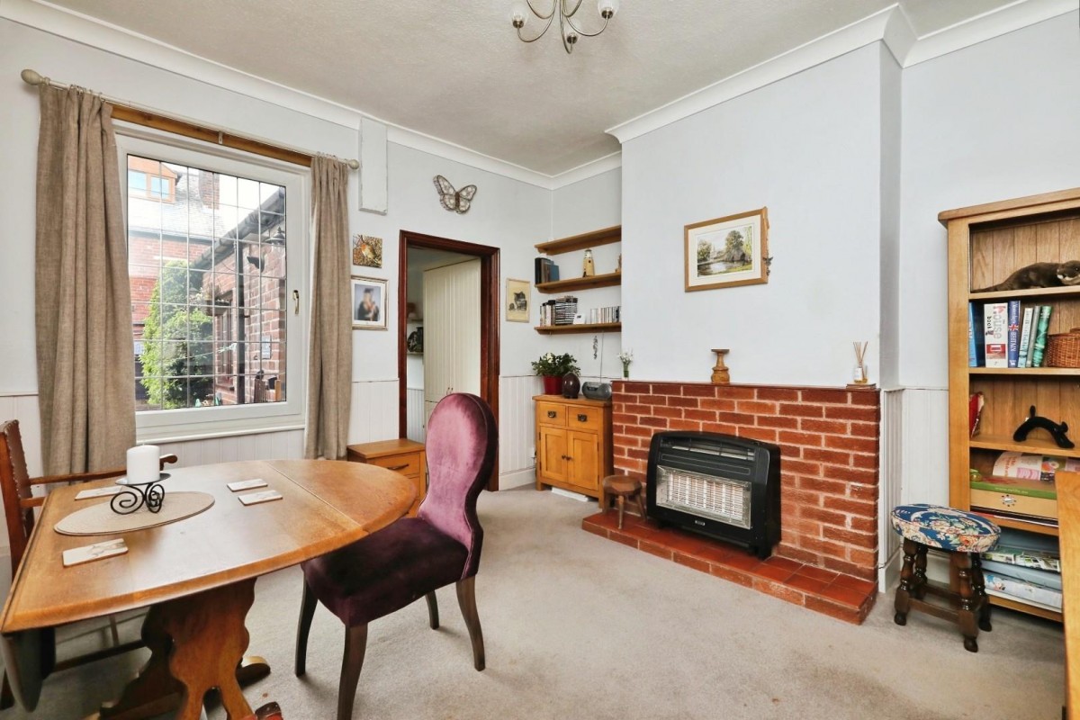Meersbrook Avenue, Meersbrook, Sheffield, S8 9EB