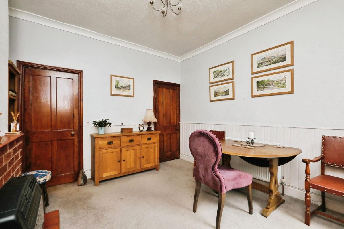 Meersbrook Avenue, Meersbrook, Sheffield, S8 9EB