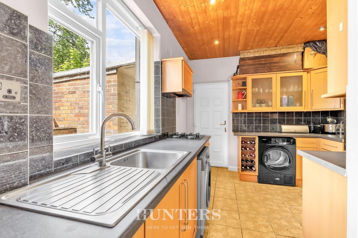 Whalley Road, Middleton M24
