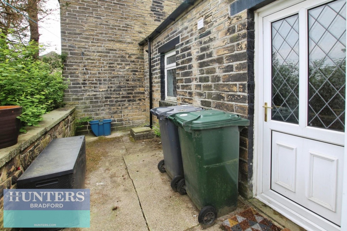 Old Road, Bradford BD7