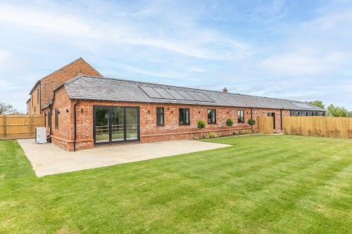 Glebe Farm, Stewkley Road, Wing