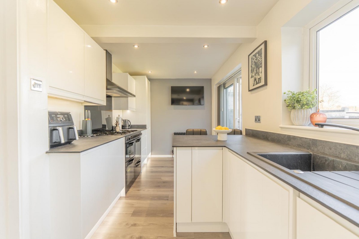 Maypole Drive, Old Quarter, Stourbridge, DY8 3TZ