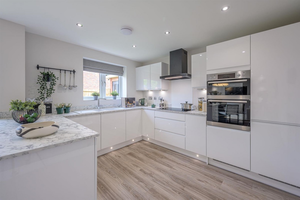 Pauline Hayward Drive, Blakedown, Kidderminster, DY10 3GU