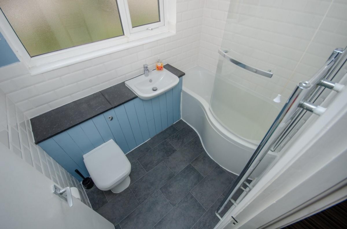 Station Road, Kingswood, Bristol, BS15 4XT