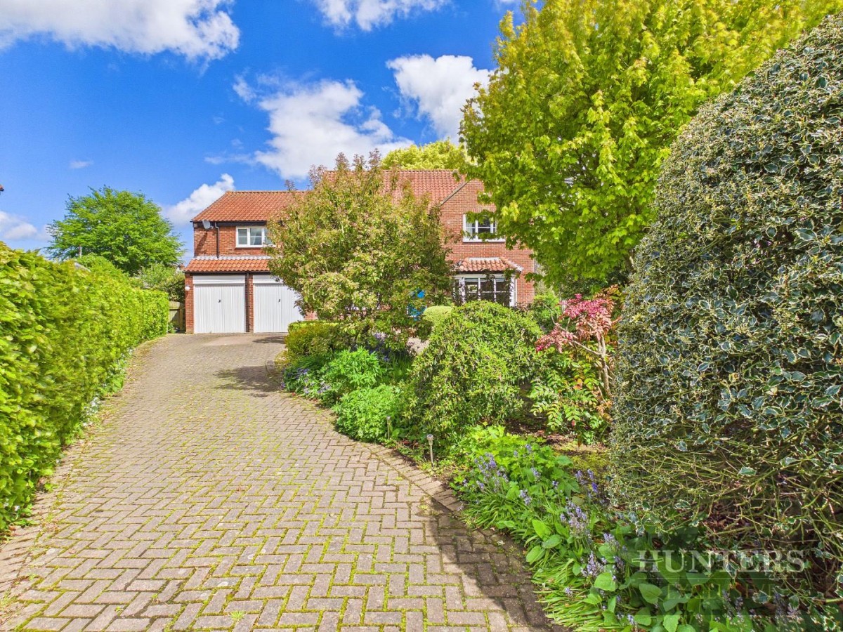 West Acres Close, West Ayton, Scarborough