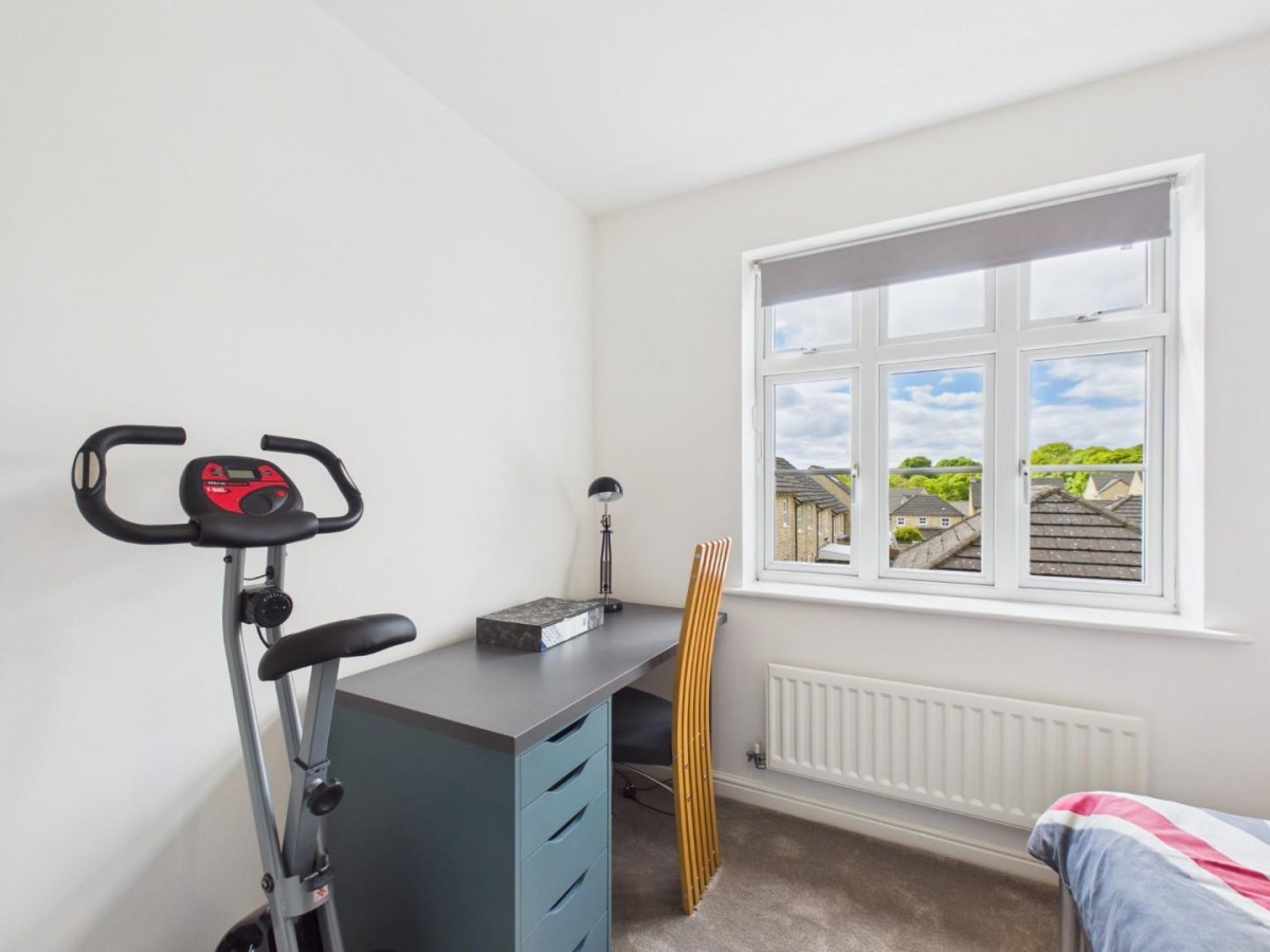 Odile Mews, Bingley