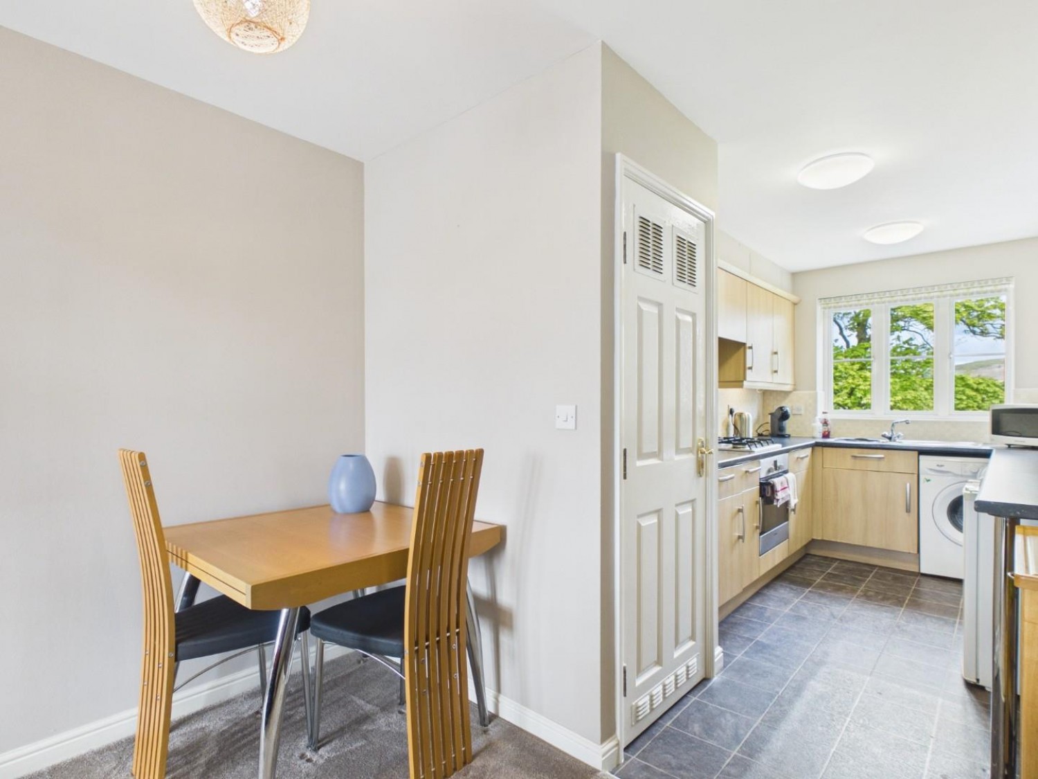 Odile Mews, Bingley