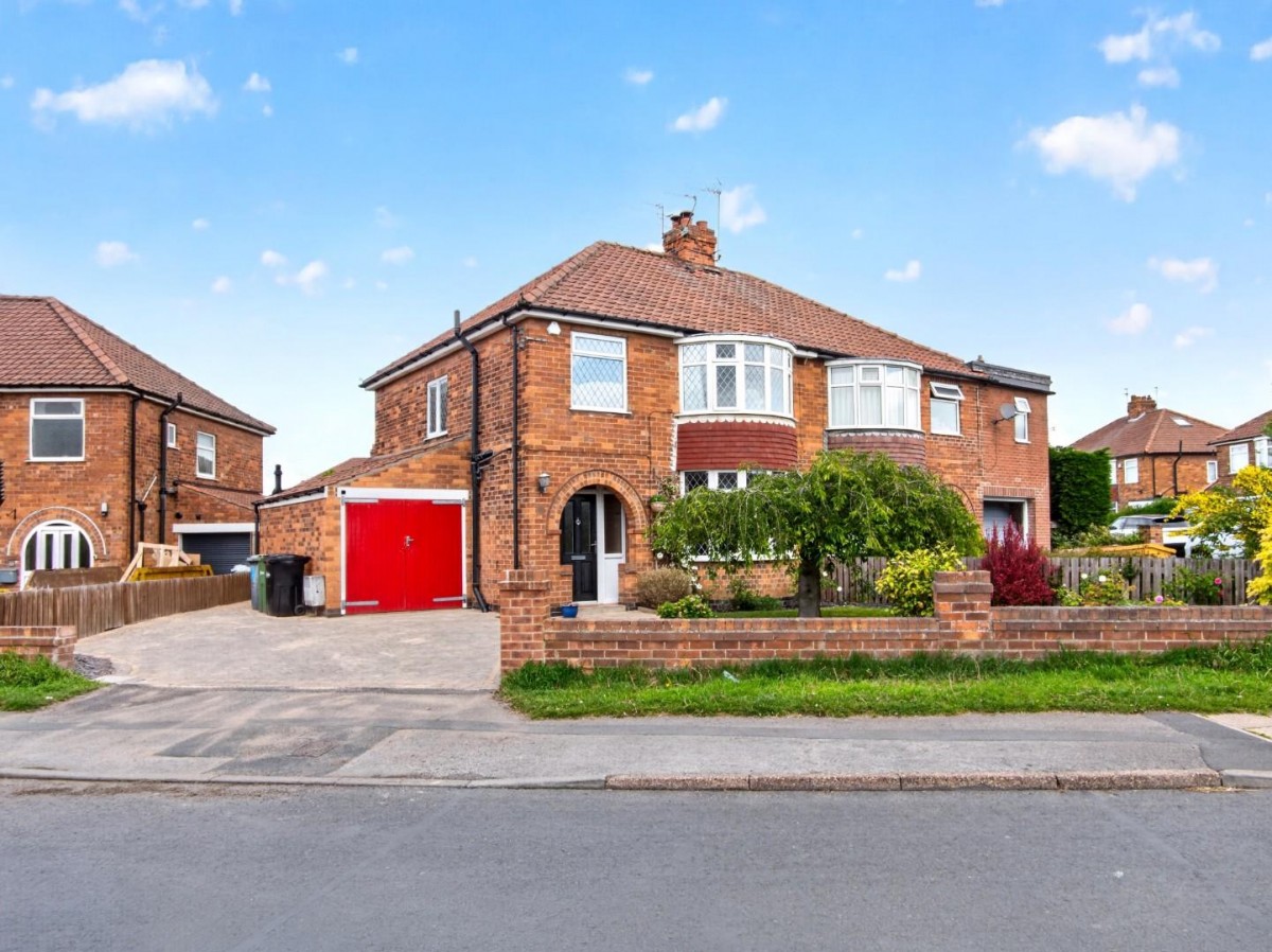 Farndale Avenue, York