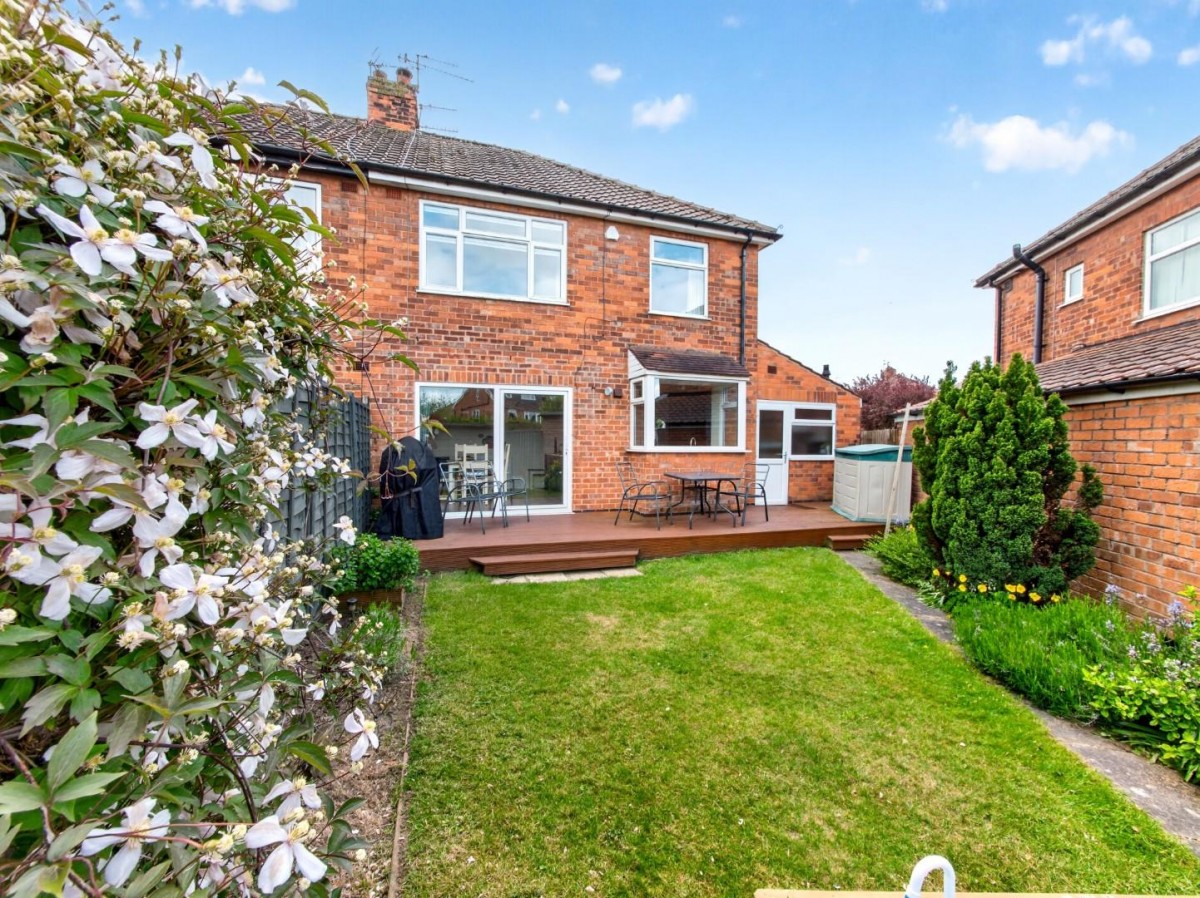 Farndale Avenue, York