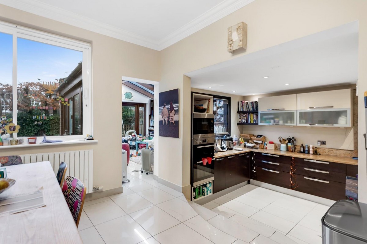 Hermitage Lane, Golders Green, London, NW2