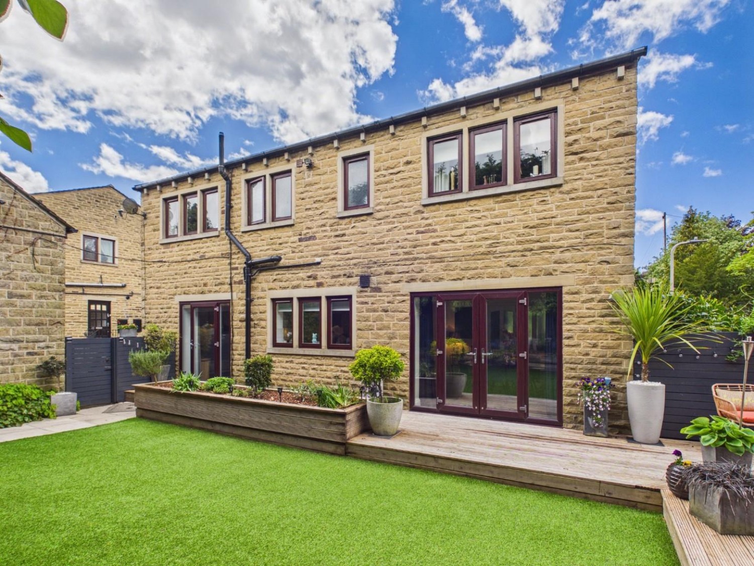 Laurel Park, Wilsden, West Yorkshire