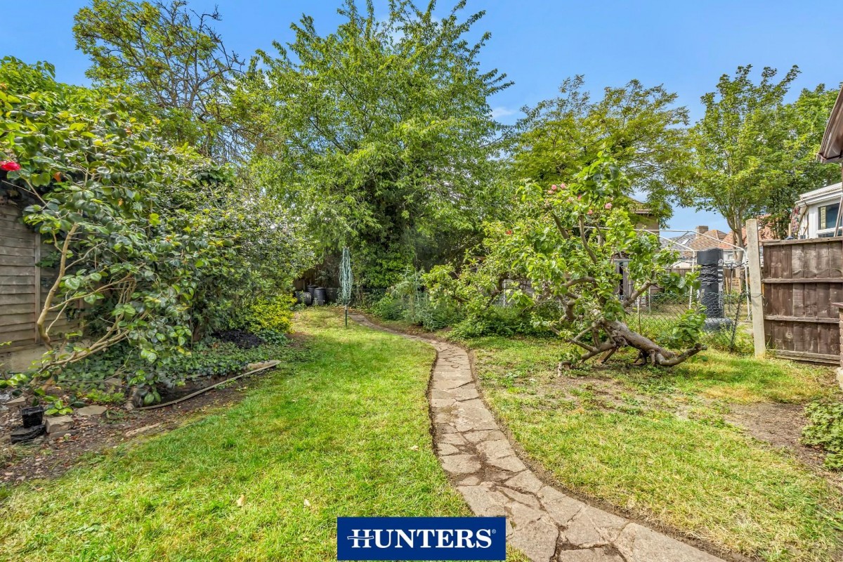 Mill Lane, Chadwell Heath, RM6
